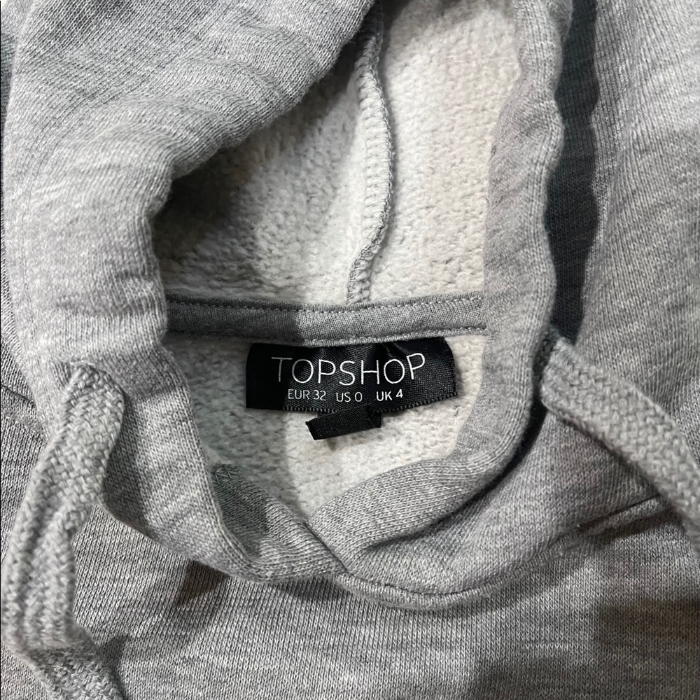 Women’s hooded sweatshirt
